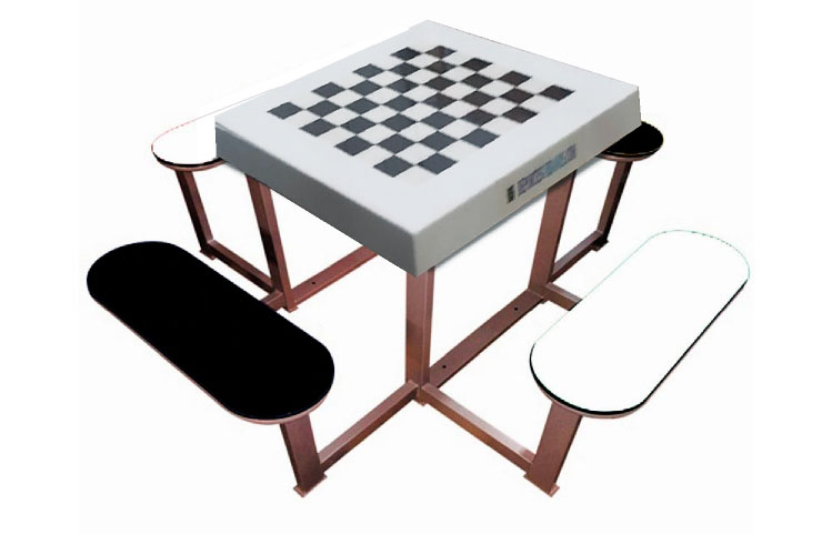 Mesa exterior de ajedrez con 4 bancos y tablero de fibra de vidrio