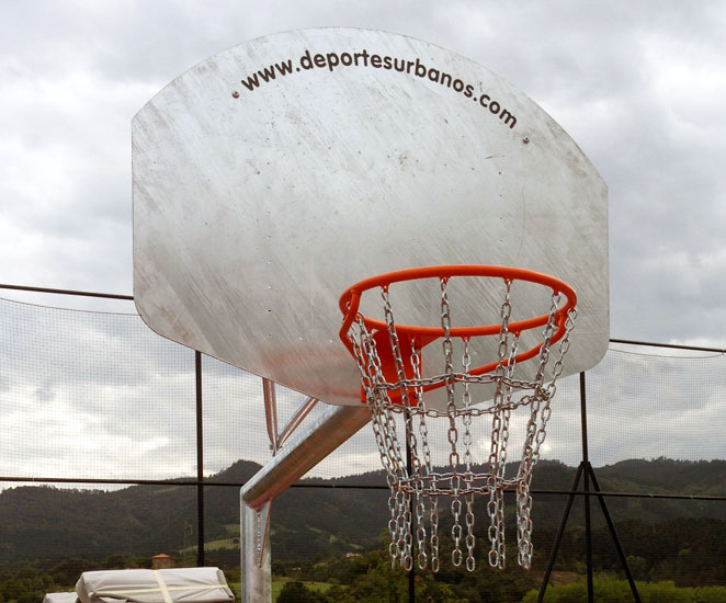 Canasta de baloncesto fija reglamentaria