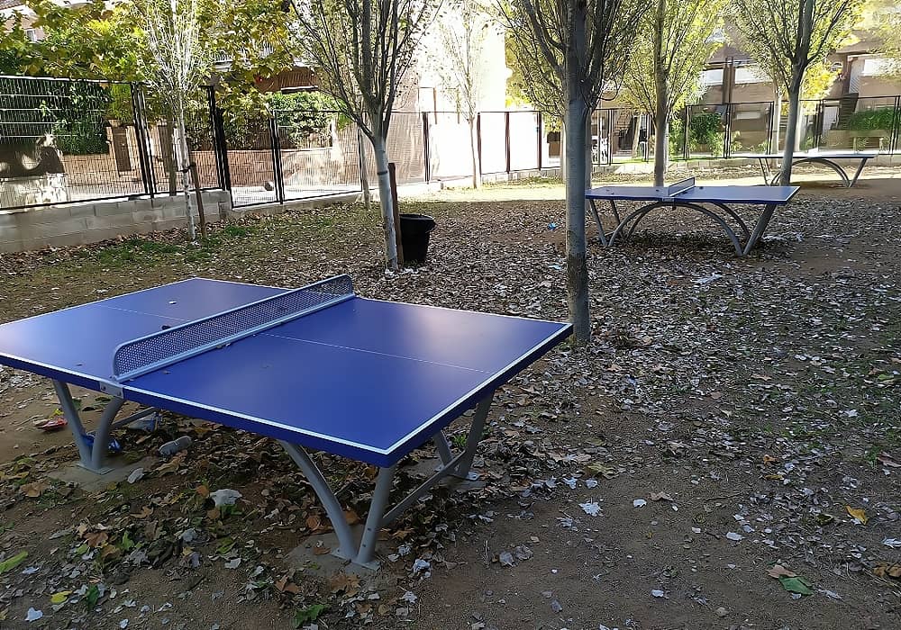 Outdoor Weatherproof Table Tennis Table 