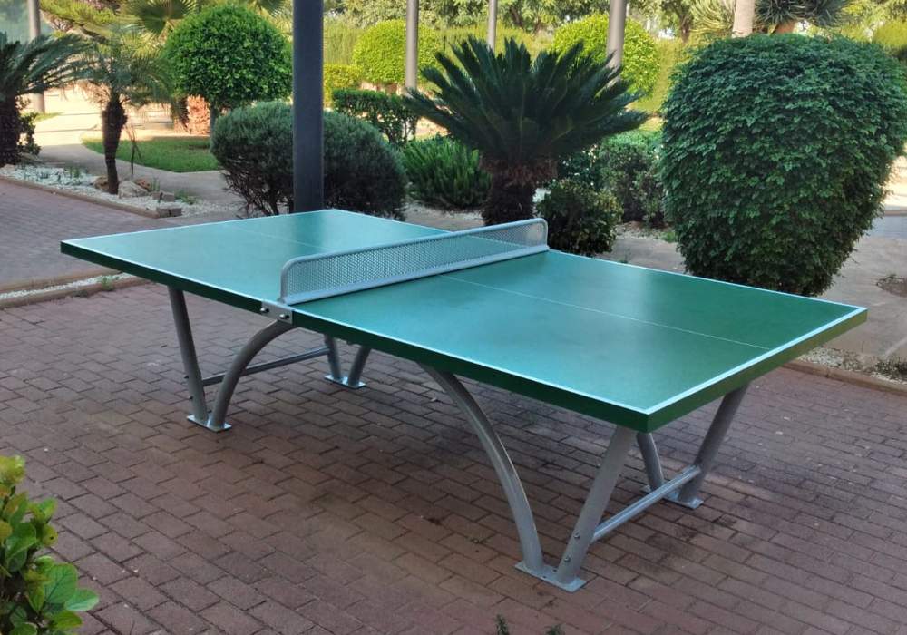 Table de ping-pong d'extérieur, modèle Sport, fabriquée par SPORTS URBAINS.